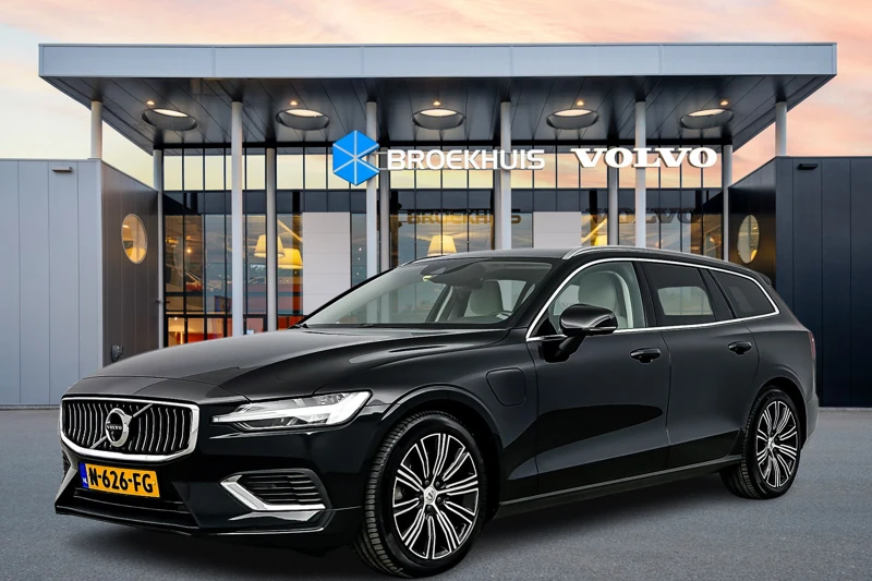 Volvo V60 T6 Recharge AWD Inscription | Pilot Assist | 360 Camera | Elektrische stoelen | Getint glas | Keyless