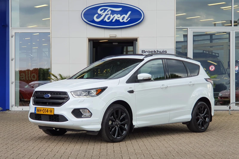 Ford Kuga 1.5 ST Line | Panoramadak | Trekhaak | Dealeronderhouden | Stoelverwarming | 19 inch |