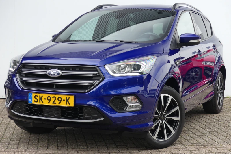 Ford Kuga 1.5 EcoBoost ST-Line | WEGKLAPBARE TREKHAAK | VOORRUITVERWARMING | STOELVERWARMING |