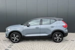 Volvo XC40 T2 R-Design | Camera | Stoelverwarming | Trekhaak | Keyless | Adaptive Cruise | BLIS | DAB