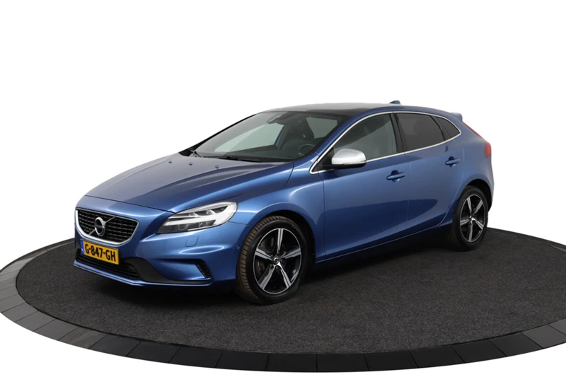 Volvo V40 T3 Aut-6 Polar+ Sport | Standkachel met timer | Panoramadak | Parkeercamera | Stoelverwarming | Keyless | Harman & Kardon |