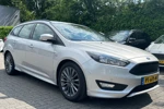 Ford Focus Wagon 1.0 ST-LINE | NL-AUTO! | NAVI | CLIMA | VOORRUITVERWARMING | CRUISE | AUTO. INPARKEREN | PARK SENS V+A | 17' LM. VELGEN |