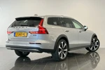 Volvo V60 Cross Country B5 AWD Ultimate | Getint glas | Parkeerverwarming | 20" wielen | Headup display | Harman Kardon | Stoelverwarming