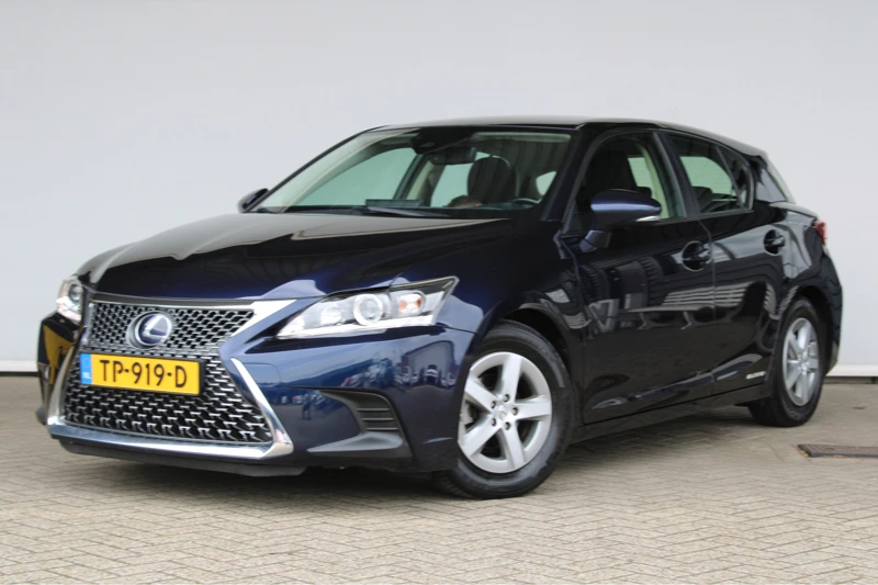 Lexus CT 200h