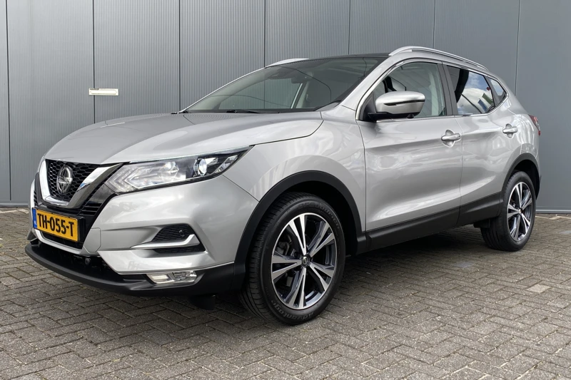 Nissan QASHQAI 1.2 116pk Automaat N-Connecta | Panoramadak | 18'' velgen | Trekhaak | Climate controle | Navigatie | Inklapbare spiegels