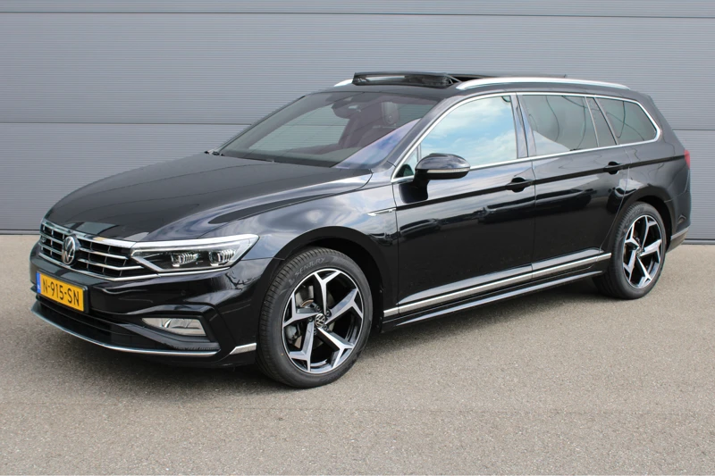 Volkswagen Passat Variant 1.5 TSI R-Line Business +