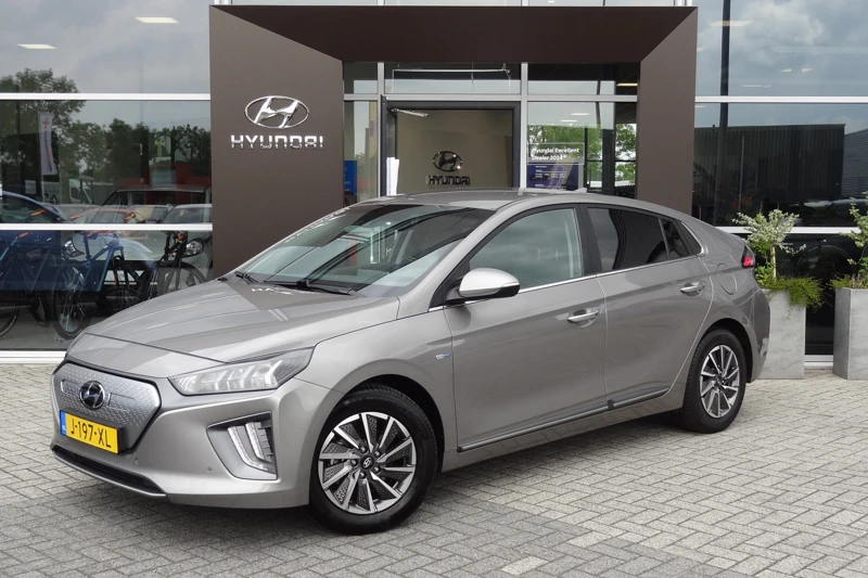 Hyundai IONIQ Premium EV 38 kWh | LEDER | €2.000,- OVERHEIDSSUBSIDIE! | STOELVERWARMING/-VENTILATIE