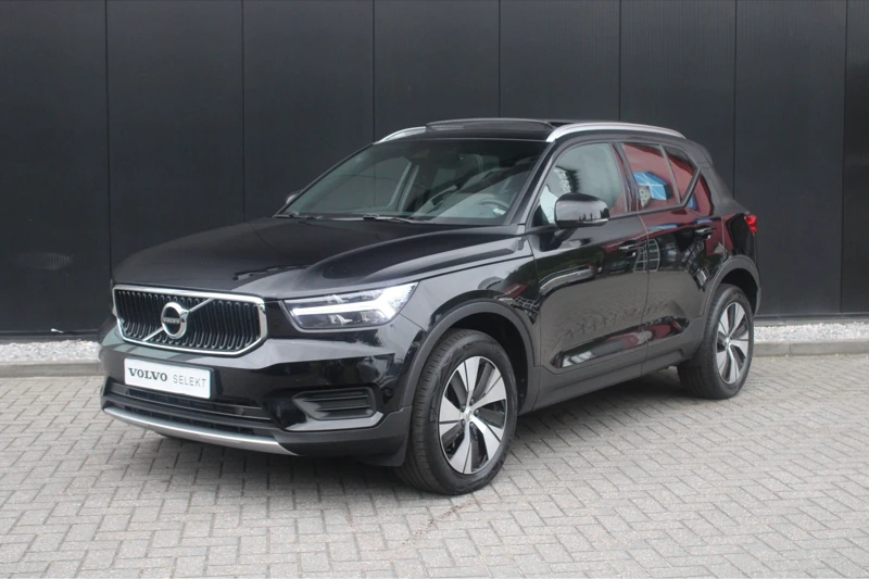 Volvo XC40 T2 GT Momentum Business | Pilot Assist | Panoramadak | Camera | Stoel- en stuurverwarming | Keyless