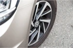 Volkswagen Touran 1.4TSI 150pk Comfortline Business | Trekhaak | stoelverwarming |