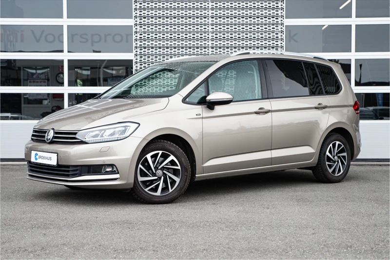 Volkswagen Touran 1.4TSI 150pk Comfortline Business | Trekhaak | stoelverwarming |