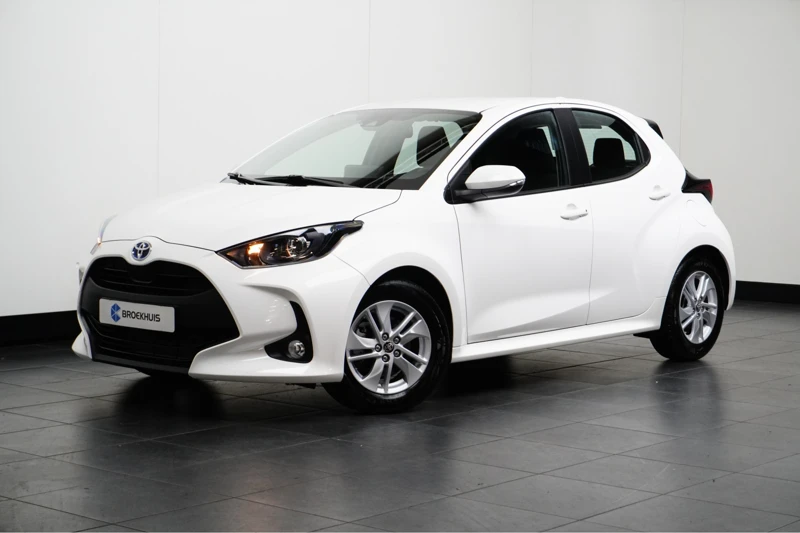 Toyota Yaris 1.5 Hybrid Active | Navi By App | Stoel/stuur Verwarming | Clima | Cruise Adaptive | Camera | Lichtmetalen Velgen