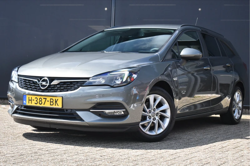 Opel Astra Sports Tourer 1.2 Turbo Business Edition+ 110pk | AGR-Comfortstoelen | Navigatie | Climate Control | Full-LED | Parkeersensoren