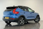 Volvo XC40 T3 R-Design | Lounge Pack | Climate Pro Pack | Audio & Park Pack | Seat Pack |