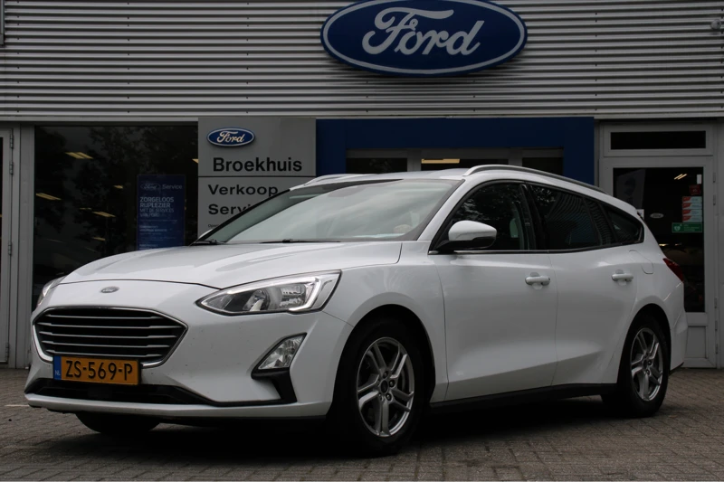 Ford Focus Wagon 1.0EB EDITION | 1E EIGENAAR! | WINTERPACK | NAVI | TREKHAAK | CRUISE | NL-AUTO! | PARKEERSENSOREN | DEALER ONDERHOUDEN! |