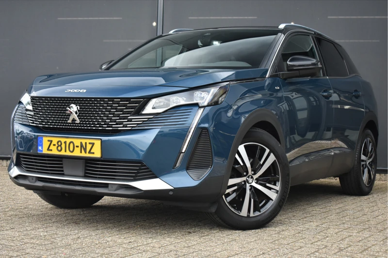 Peugeot 3008 1.2 PureTech GT 130pk Automaat | Navigatie | Alcantara | Stoelverwarming | Achteruitrijcamera | Adaptive Cruise | Dealeronderhou