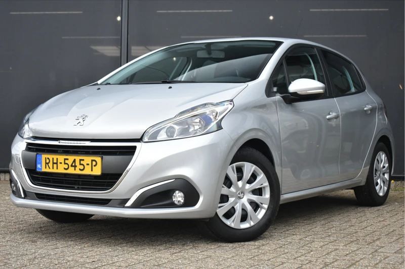 Peugeot 208 1.2 PureTech Blue Lion | 1e Eigenaar | Navigatie | Cruise Control | Airco | Dealeronderhouden | Parkeersensoren | !!