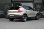 Volvo XC40 Recharge Core | Climate-Pack: Warmtepomp | Stuur/Stoelverwarming | Trekhaak | 19-Inch | € 2.000 subsidie