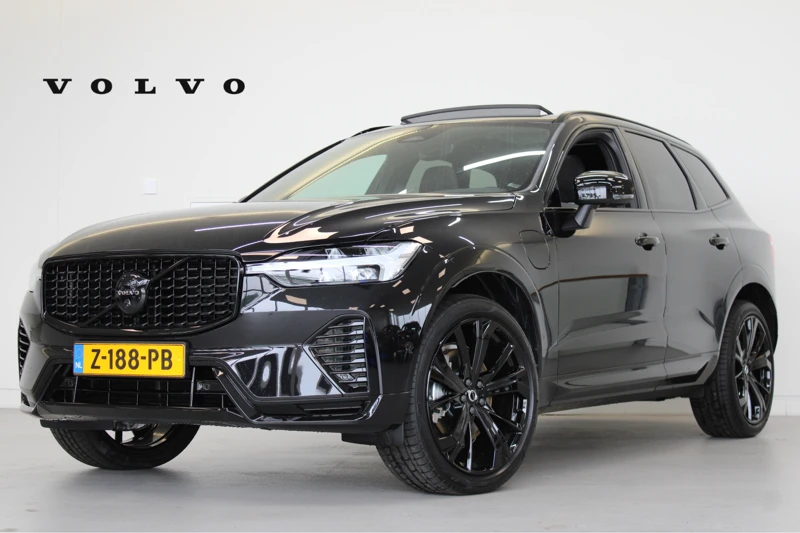 Volvo XC60 T6 350PK AWD Plus Black Edition | Trekhaak | HK Audio | 360º view | 21'' | Getint Glas | Achterb verw