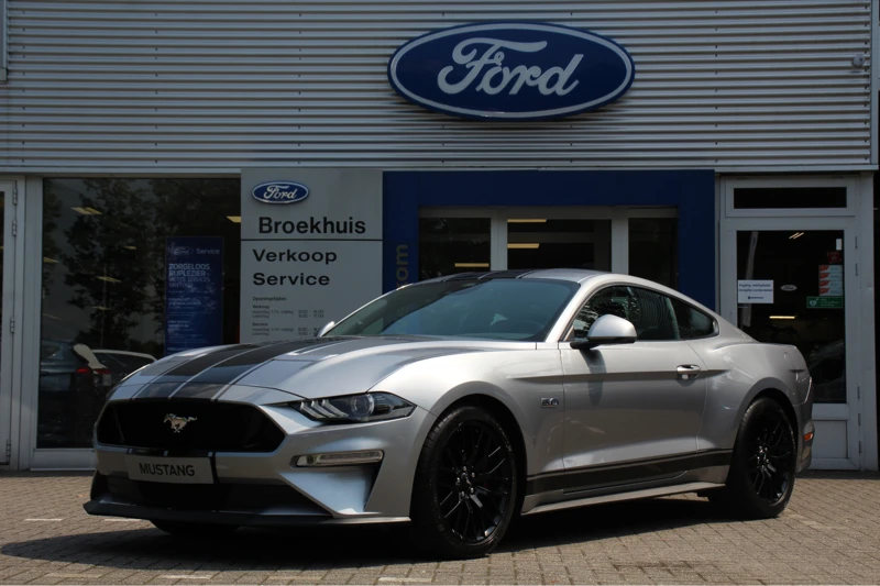 Ford Mustang Fastback 5.0 V8 GT | 5JR FABRIEKSGARANTIE | CAMERA | ADAPTIVE CRUISE | STUUR VERWARMING | PARKEERSENSOREN | 19" LMV | LEDER | CA