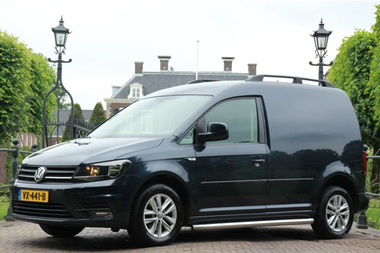 Volkswagen Caddy 2.0 TDI L1H1 BMT HIGHLINE AUTOMAAT | NL-AUTO! | NAVI | AIRCO | VOORRUITVERWARMING | CRUISE | PARK SENS | TREKHAAK AFNEEMBAAR l L