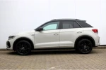 Volkswagen T-Roc 1.5 TSI 150PK DSG Aut. R-Line Business+ | Black Pakket | Trekhaak | Camera | 19'' LMV | Navi | App-Connect | ACC