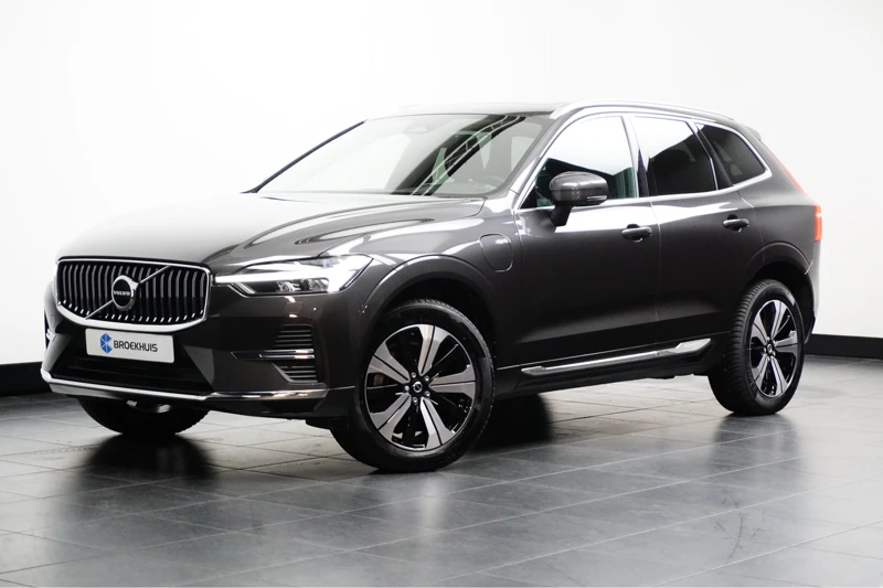 Volvo XC60 T6 Recharge AWD Plus Bright | inclusief 3 jaar gratis onderhoud en twee jaar garantie | Panoramadak | Elektrische stoelen | Stoe