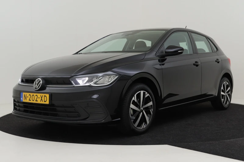 Volkswagen Polo 1.0 TSI Life 96pk | 1e eigenaar | 100%dealeronderhouden | Adaptief cruise control | Parkeersensoren v+a | App connect | Navigati