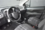 Peugeot 108 1.0 e-VTi Allure | Navigatie | Achteruitrijcamera | Climate Control | 15"LMV | Chrome | Getint Glas | !!