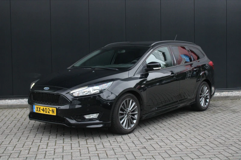 Ford Focus Wagon 1.0 140 PK EcoBoost ST-Line | 17'' | Navigatie | Cruise-control | Winterpakket | Privacy-glass | Autom. inparkeren