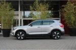 Volvo XC40 Single Motor Extended Range Plus 82 kWh | Warmtepomp | Adaptive Cruise | BLIS | Camera | Stuur/stoelverwarming