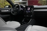 Volvo EX40 Single Motor Extended Range Ultra 82 kWh MY25! | Schuifdak | 360 Camera | Adaptive Cruise | Harman/Kardon | Keyless