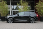 Volvo XC60 Recharge T6 AWD Ultimate Dark | Luchtvering | 22" Velgen | Schuifdak | Harman/Kardon | Adaptive Cruise | 360 Camera