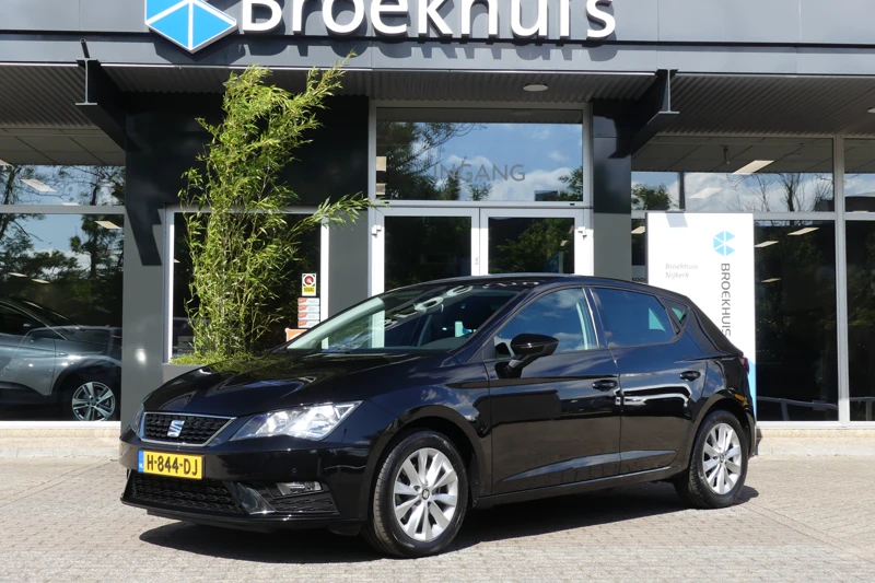 SEAT Leon 1.5 TSI 150PK Style Ultimate Edition DSG-7 | NAVI | CAMERA | PARKEERSENSOREN V+A | APPLE CARPLAY/ANDROID AUTO |