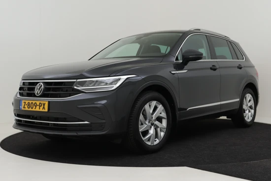 Volkswagen Tiguan 1.5 150pk TSI Life | Achteruitrijcamera | Voorstoelen/Stuurwiel verwarmd | Adaptief cruise control | Parkeersensoren | DAB radio