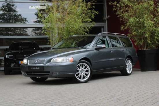 Volvo V70 2.4 140pk Edition Sport | Trekhaak | Parkeersensoren | Stoelverwarming | Cruise Control | Xenon