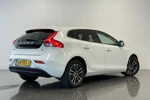 Volvo V40 T2 Nordic+ | Climate | Verwarmbare stoelen + voorruit | Standkachel | PDC achter | Navigatie |