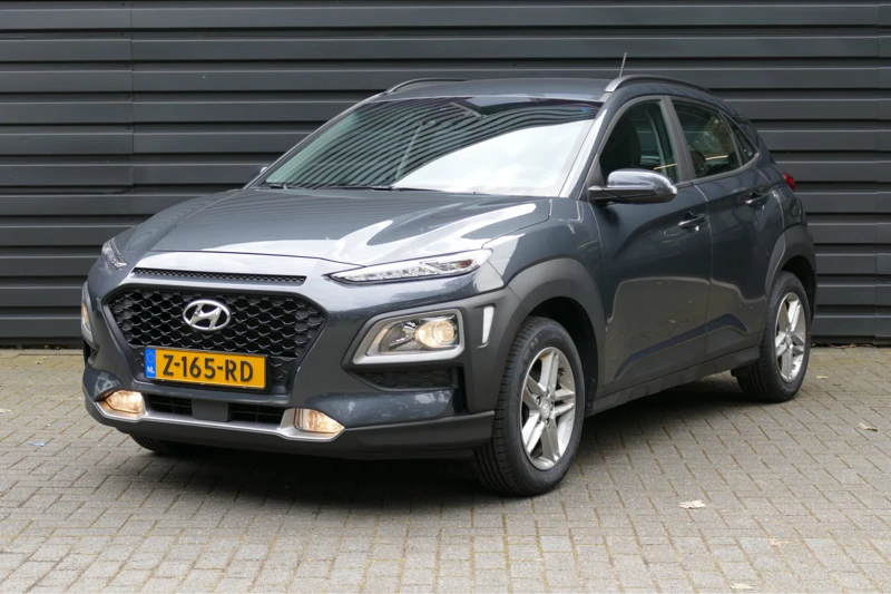 Hyundai KONA 1.0 T-GDI 120PK COMFORT / NAVI / LED / CLIMA / PDC / 16"LMV / CAMERA / BLUETOOTH / CRUISECONTROL / 2E EIGENAAR / NIEUWSTAAT !!