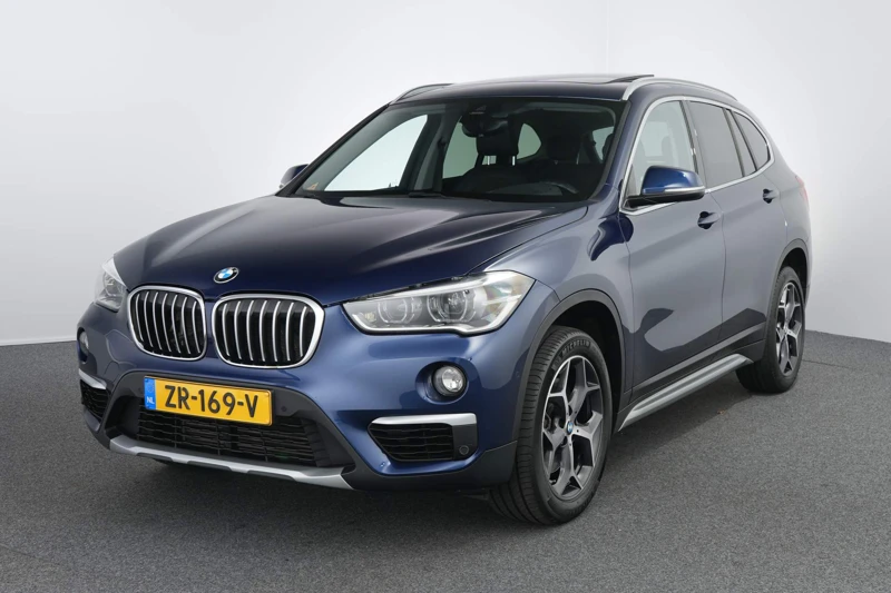 BMW X1 sDrive20i High Executive X-line | Automaat | Panoramadak | Navigatie | Stoelverwarming |