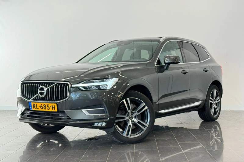 Volvo XC60 T5 AWD Inscription | Lightning Pack | Panoramadak | Leder | 4-zone climate | 20" wielen | Alarm | Camera | Getint glas | Verwarm