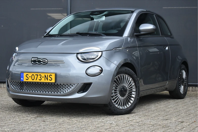 Fiat 500 Icon 24 kWh | Direct Leverbaar! | REGISTRATIEKORTING! | Navigatie | 16"LMV | Cruise Control | Climate Control | !!