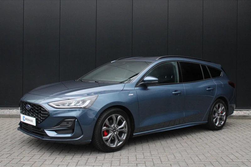 Ford Focus Wagon 1.0 125pk Hybrid ST Line Style | Camera | Winter-Pack | Privacy-glass | LED | Keyless | Apple Carplay