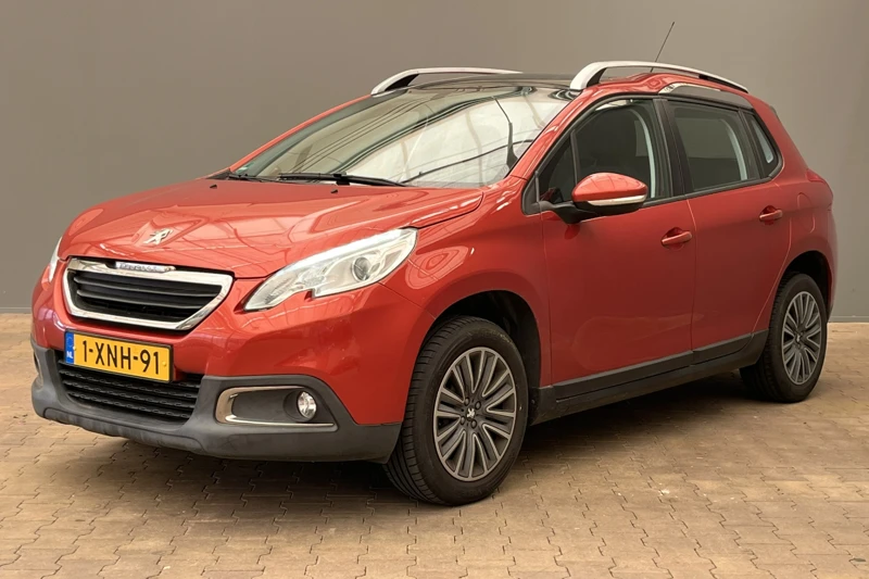 Peugeot 2008 1.2 VTI 82PK Navigatie | Panoramadak | Airco | Bluetooth | Cruise Control | Trekhaak |