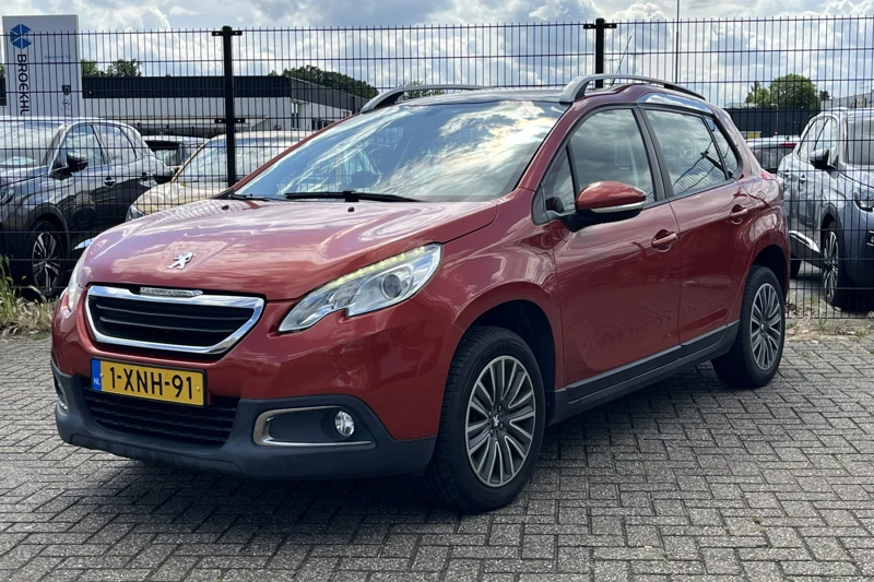 Peugeot 2008 1.2 VTI 82PK Navigatie | Panoramadak | Airco | Bluetooth | Cruise Control | Trekhaak |