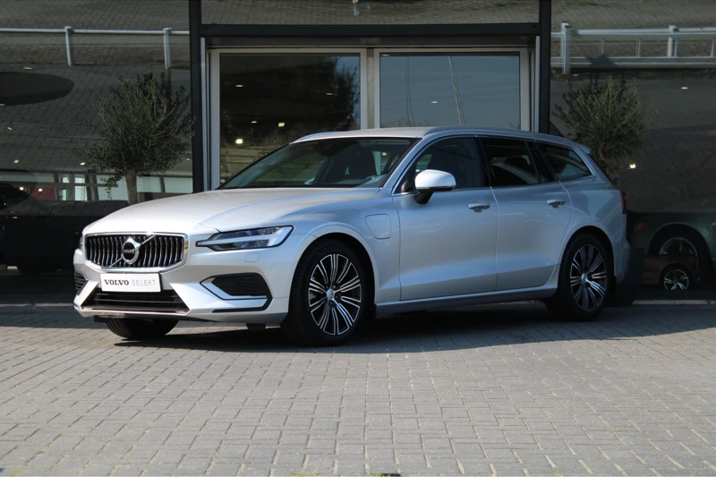 Volvo V60 T6 Recharge AWD Inscription Long Range | Cruise Control | Camera | Lane-Assist | Parkeer Assistent | 18-inch