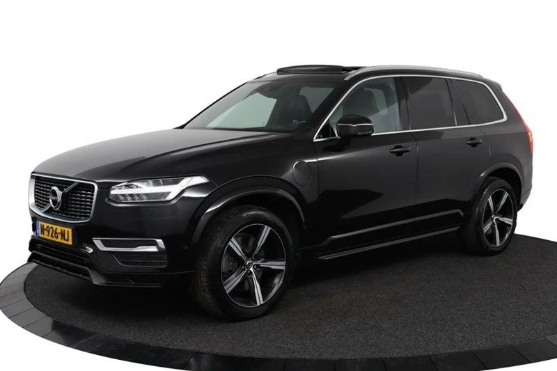 Volvo XC90 T8 Twin Engine AWD R-Design | Adaptieve cruise control incl. BLIS | Stoel & stuurwielverwarming | Elektrisch verstelbare voorsto