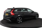 Volvo V60 T4 Aut Business Sport | Stoelverwarming | Climate Control | High Performance Audio | Cruise Control | Parkeersensoren achterzijd