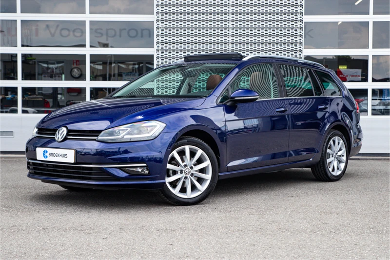 Volkswagen GOLF Variant 1.0 TSI Highline | Lederen bekleding | Panoramadak | ACC |