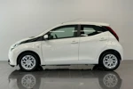 Toyota Aygo 1.0 VVT-i x-play | Airco | Camera | Cruise control | Reservewiel |