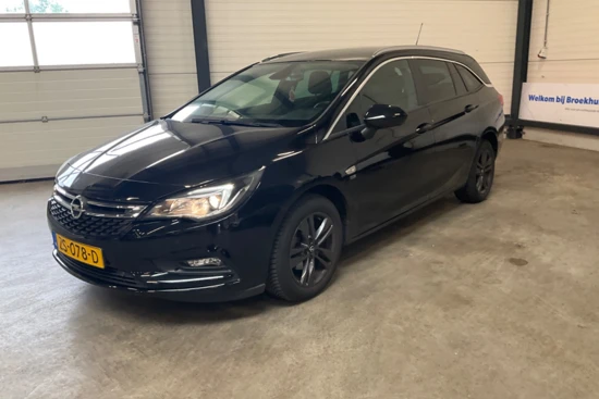 Opel Astra Sports Tourer 1.0 Turbo 120 Jaar Edition | Navigatiesysteem | Climate Control | Parkeersensoren | Dealer Onderhouden | Cruise Co