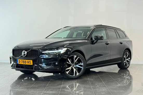 Volvo V60 B4 Plus Dark | Lightning Pack | Climate Pro Pack | Panoramadak | Cruise adaptief | BLIS | Getint glas | Trekhaak |